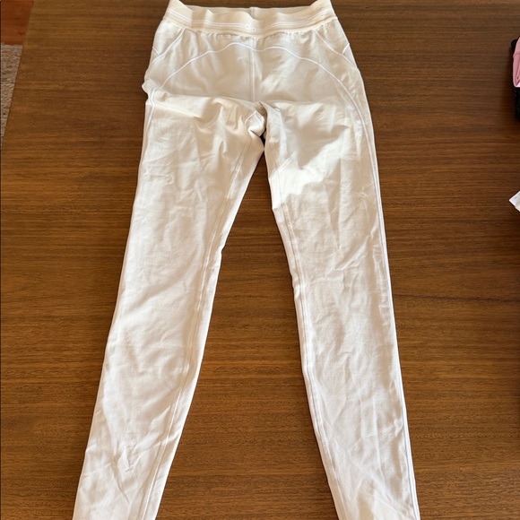 ALO Yoga Alo Yoga Airbrush High Waist Heart Throb Legging - Oat Milk/White in Cr - Picture 6 of 7